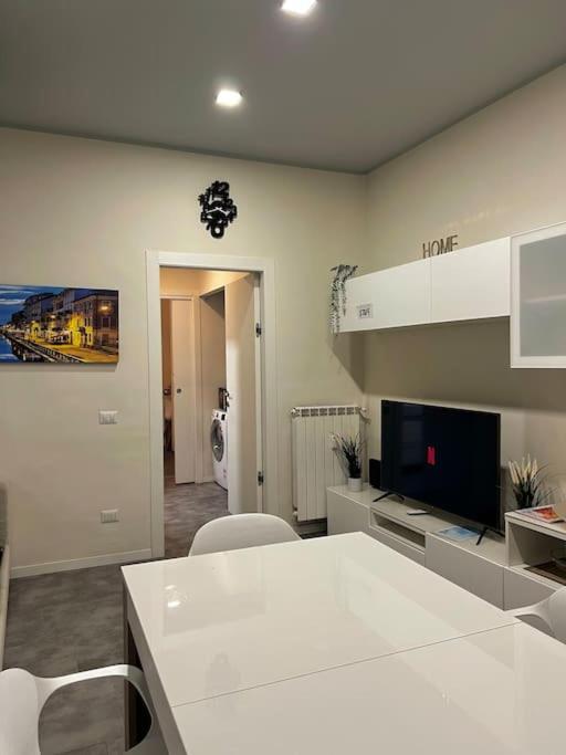 Appartement 10 Min Da Navigli E Centro, Nuova E Luminosa Oasi 1p